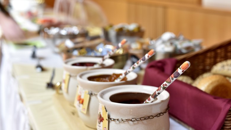 Reichhaltiges Fr&uuml;hst&uuml;cksbuffet