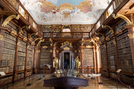 Geführte Tour durch die beeindruckende Bibliothek des Stift Melk, © wachauinside.at 