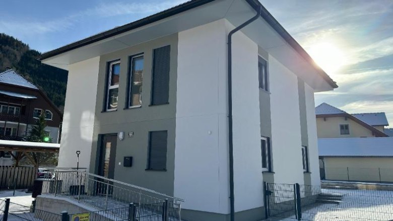 Winteransicht 2024 inkl. neuem Zaun, &copy; Martin Bachner_Happy Nest