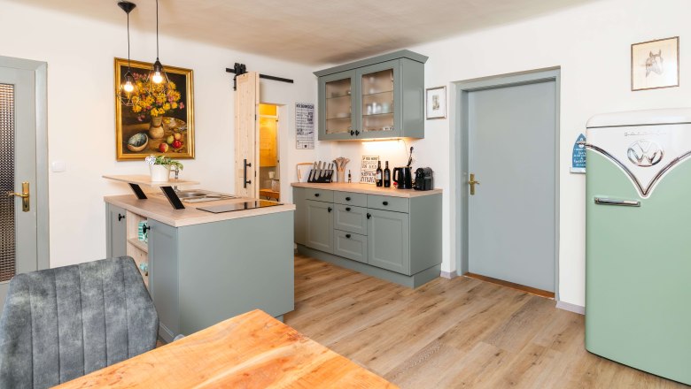 Designerküche & moderner Wohnbereich, © Sebastian Kreipl-Unfried Designerküche & moderner Wohnbereich