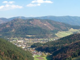 Blick auf Pernitz und den Gro&szlig;en Kitzberg, &copy; &copy;HerziPinki