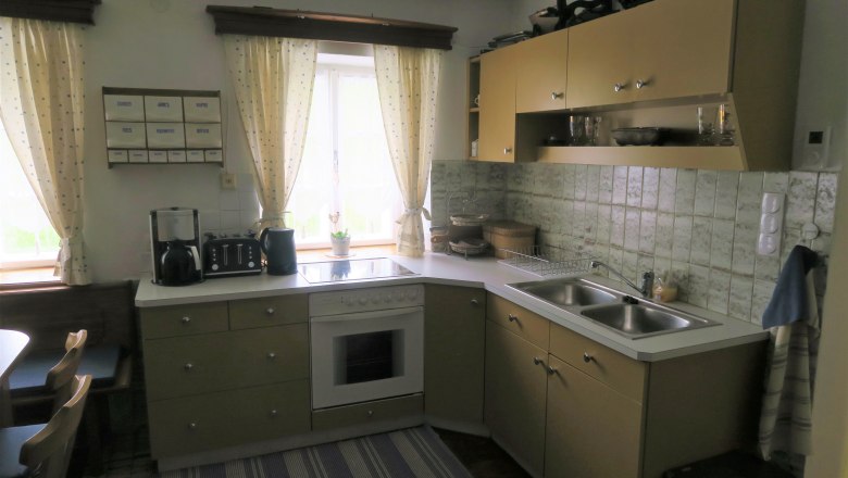 K&uuml;che im Ferienhaus D&ouml;rrm&uuml;hle, &copy; Umgeher