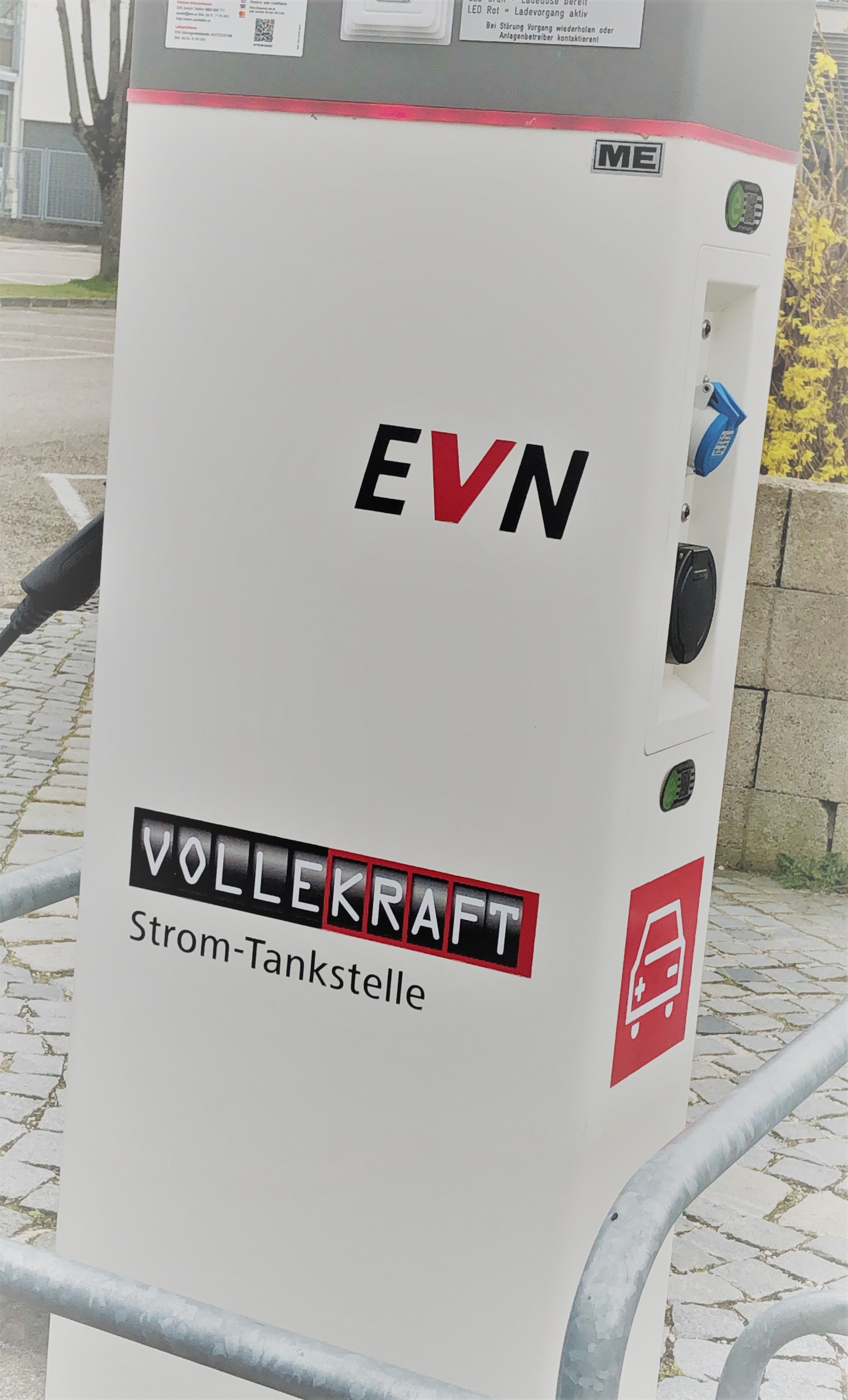 E-Ladestation in der Melker Innenstadt Parkplatz