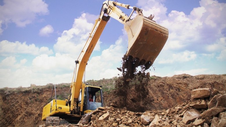 Ketten-Bagger fahren, &copy; Dynamite Tours