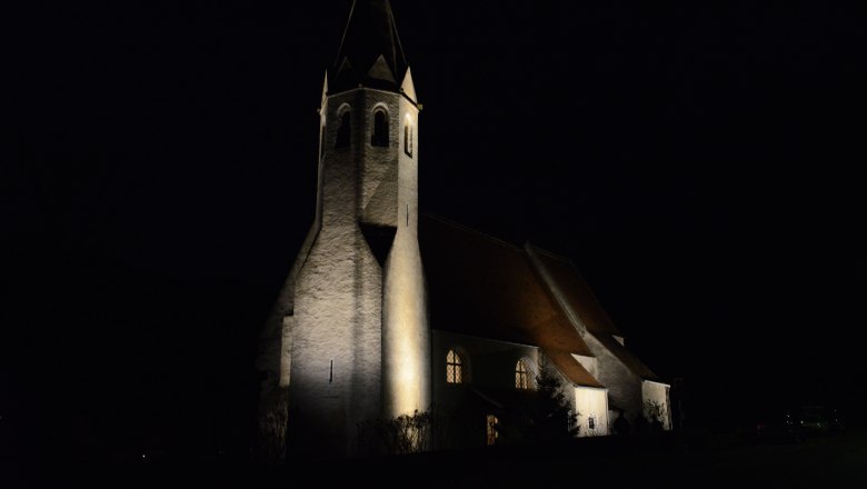 St. Johann im Mauerthale beleuchtet, &copy; Sigrun Appelt