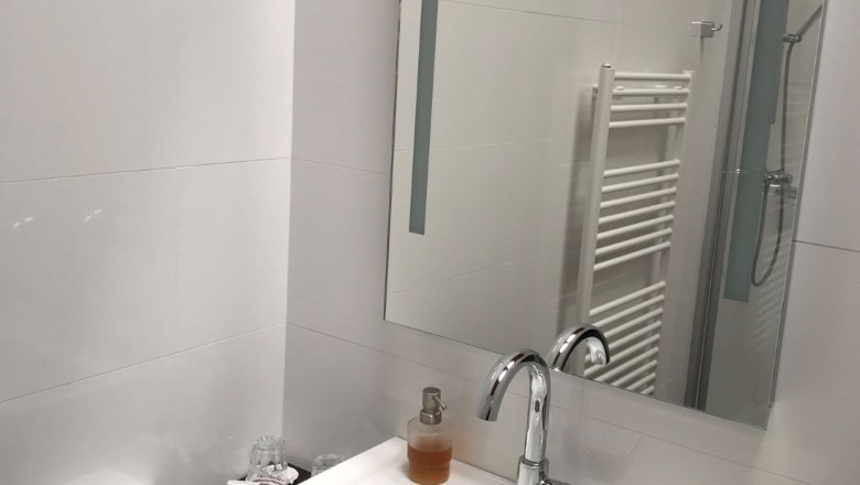 Badezimmer im Loft 2, &copy; Konstantin H&uuml;bner