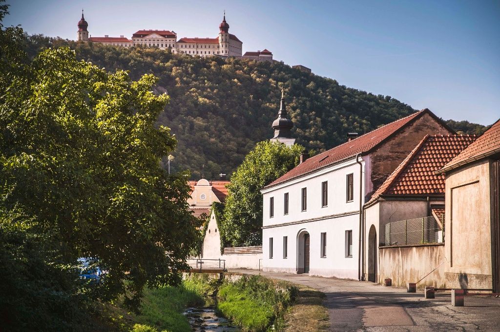Furth mit Stift Göttweig im Hintergrund