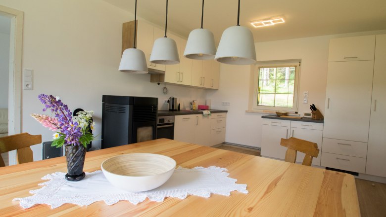 Innenansicht K&uuml;che, &copy; Chalet-Nordwald, Fotograf Angela Hauler