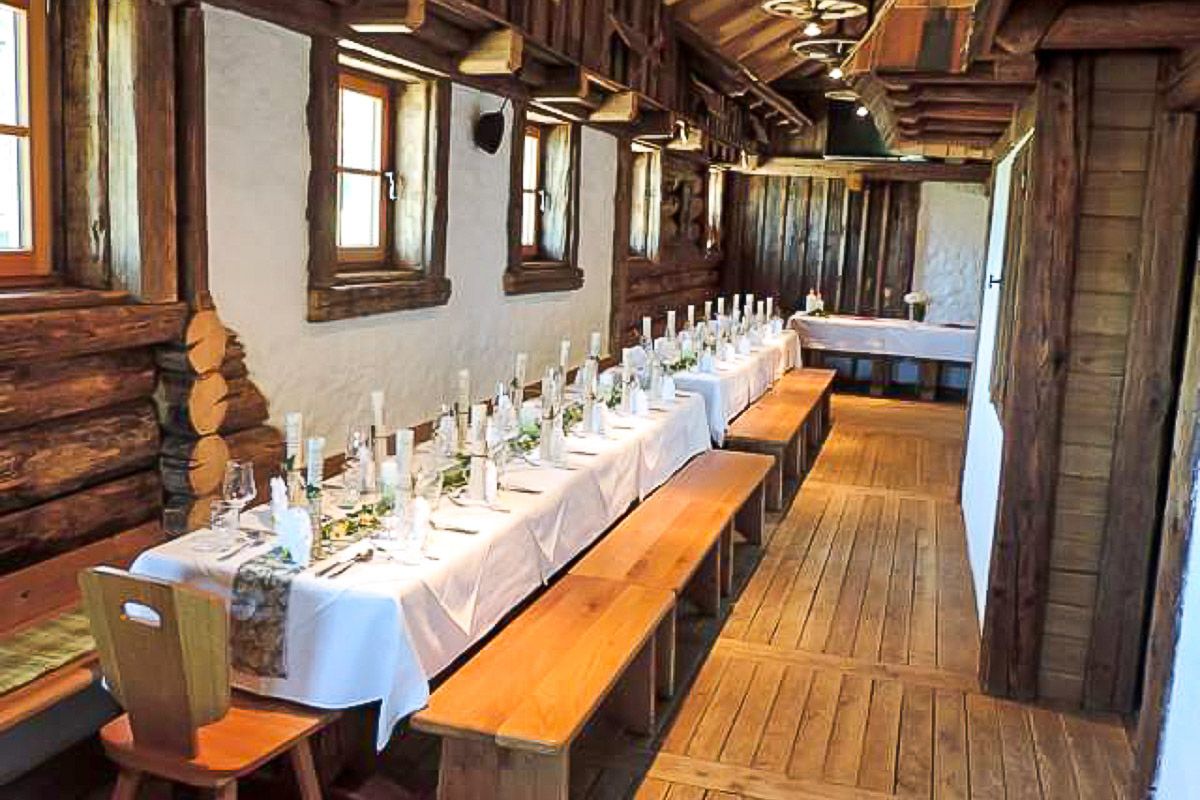 Latschen-Alm innen