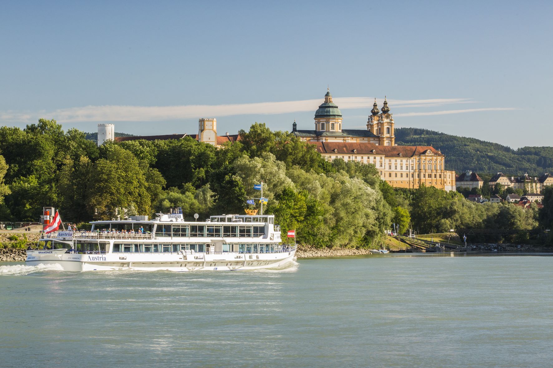 Stift Melk mit Schiff