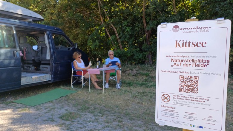 Naturstellplatz Kittsee, © Donau Niederösterreich, Wagner Wohnmbobil mit Personen