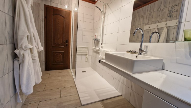 Badezimmer, © Gabriele Tromp