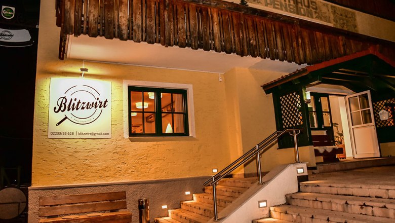Aussen, &copy; Blitzwirt