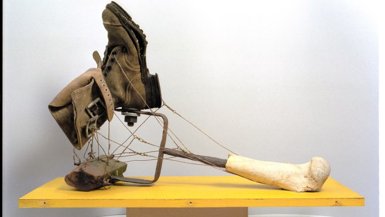 Objekt No. 14 aus der Serie "Zimtzauberkonserven", 1967, &copy; Ausstellungshaus Spoerri