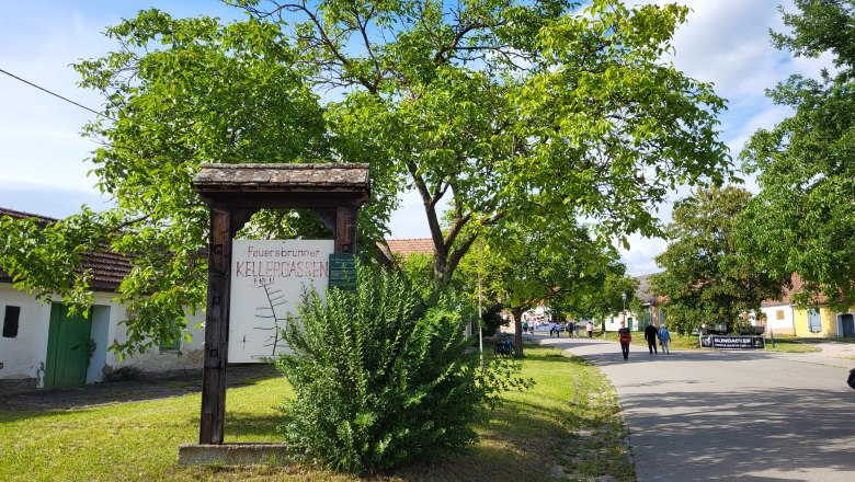 Kellergasse Feuersbrunn, &copy; Verena Schnatter