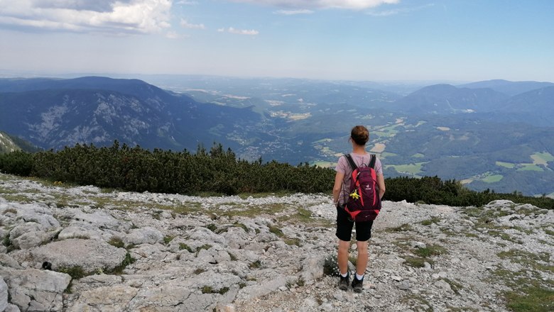 Blick vom Jakobskogel in das Schwarzatal, © Wiener Alpen