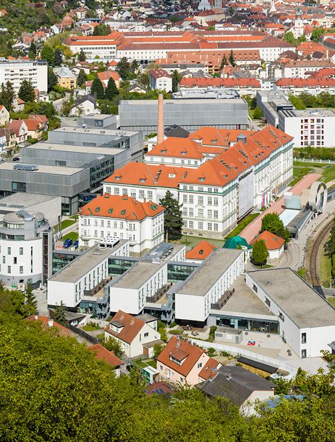 Die Gebäude des Universitätscampus Krems von oben