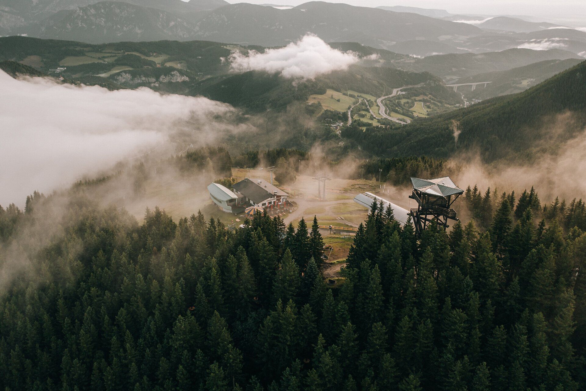Semmering Hirschenkogel, Bergstation, Liechtensteinhaus, Region Semmering Rax, Wiener Alpen in Niederösterreich