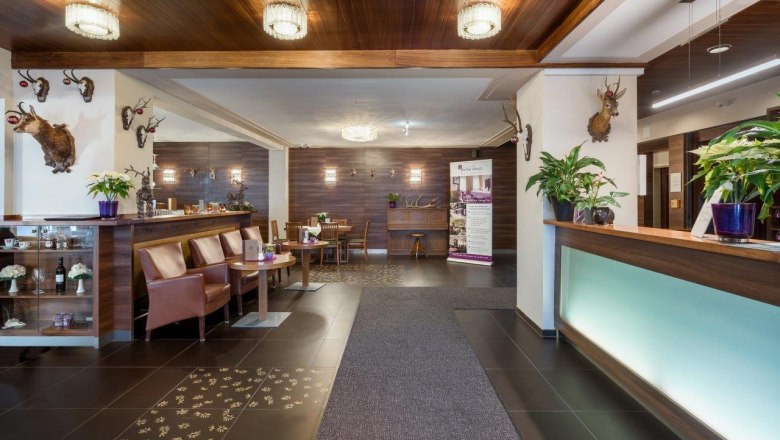 AWH Lobby  Rezeption, &copy; AWH BetriebsgmbH