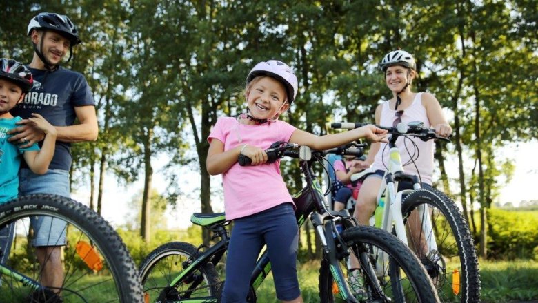 Radfahren entlang der Krumpe, &copy; weinfranz.at