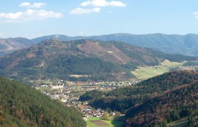 Blick auf Pernitz und den Großen Kitzberg, © ©HerziPinki