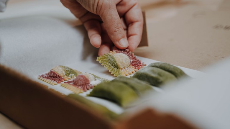 Raviola-Herstellung in der Manufaktur, &copy; Raviola-Manufaktur Elisabeth Schindler