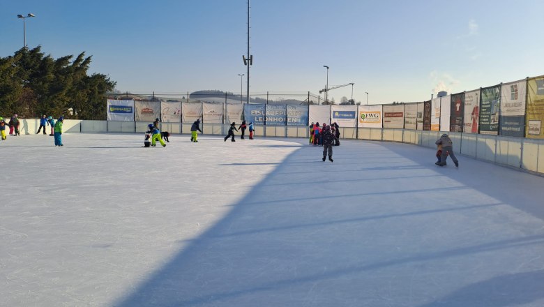Eislaufplatz, &copy; Josef Motusz