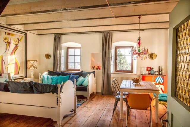 Wohnzimmer mit Schlafsofas, &copy; Familie Steinkellner