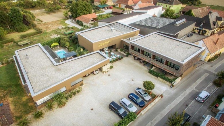 Weingut Rosenberger Luftaufnahme Drohne, &copy; Rosenberger