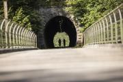 Durch den Tunnel radeln in Opponitz, © Mostviertel Tourismus, Velontour.info