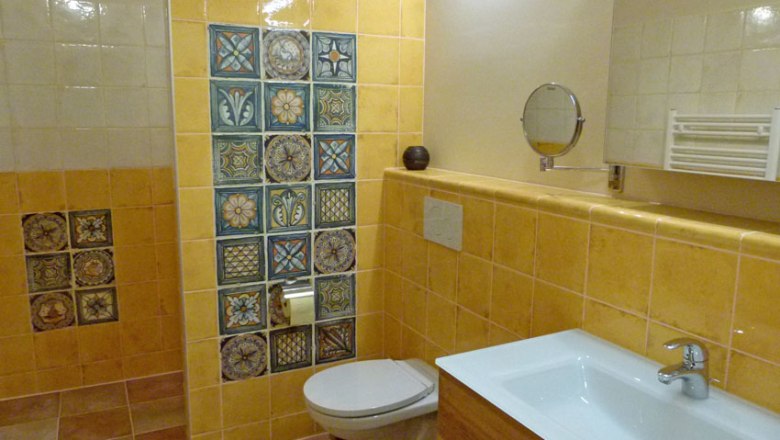 zimmer3-bad, &copy; Nicole Montaperti