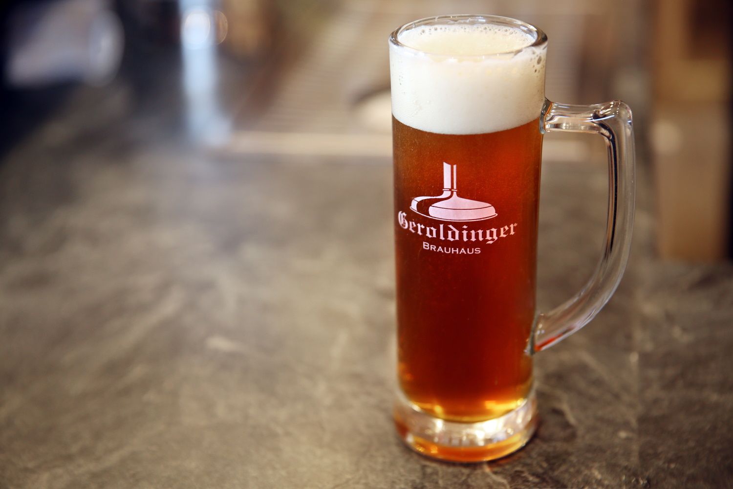 frisch gezapftes Bier