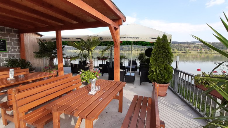 Ausblick auf die Donau, &copy; Goran Hasic