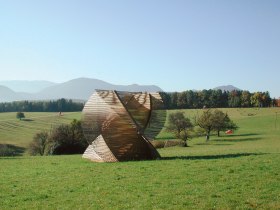 Gut Gasteil – Kunst in der Landschaft, © Wiener Alpen in Niederösterreich