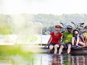 Einmal Wadeln abk&uuml;hlen bei den Viehofner Seen, &copy; schwarz-koenig.at