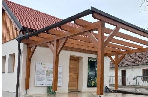 Genussrastplatz Staatz-KautendorfWeinbauernhof Fr&ouml;schl, &copy; Leader Region Weinviertel Ost