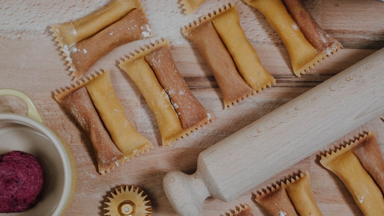 Raviola-Herstellung in der Manufaktur, &copy; Raviola-Manufaktur Elisabeth Schindler