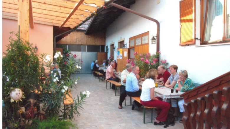 laube2, &copy; Hinterleitner