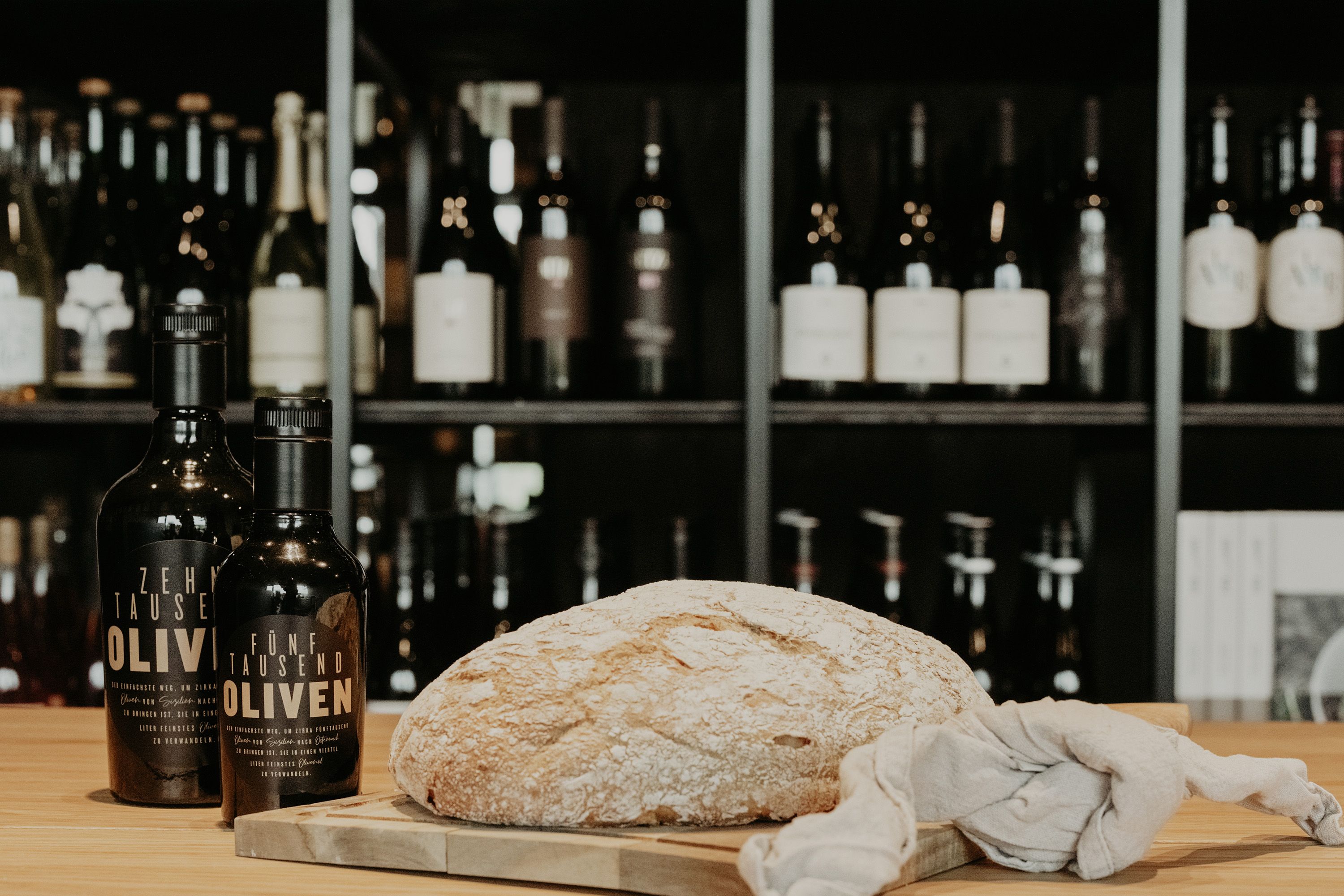 Brotleib und Olivenöl
