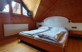 Schlafzimmer Doppelbett, &copy; Heidi Lengauer