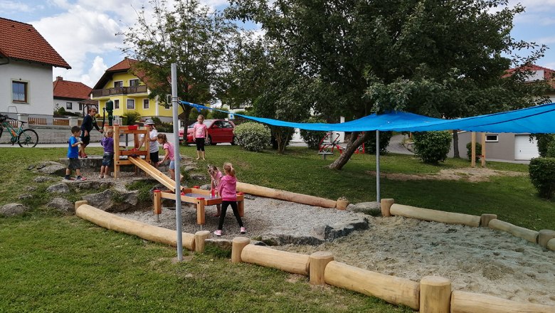 Kinderspielplatz in der Feldgasse, &copy; Marktgemeinde Echsenbach