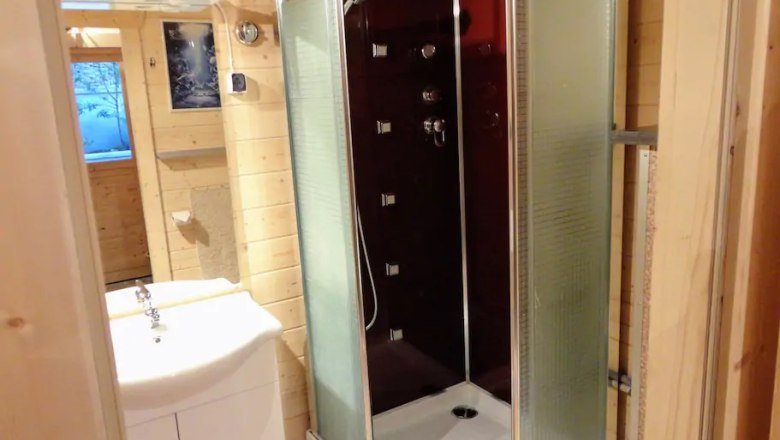 Bad, &copy; Montezila