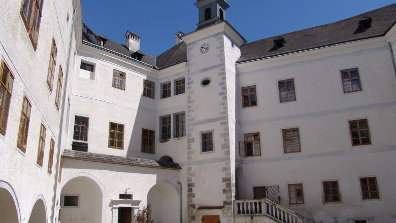 Innenhof Schloss Leiben, © Kultur- und Verschoenerungsverein Leiben