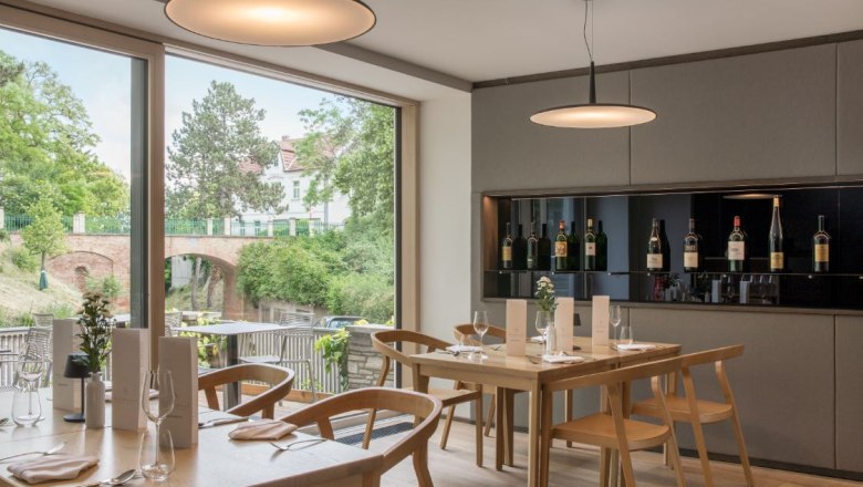 Weinhaus innen, &copy; Weinhaus Kirchberg Gmbh