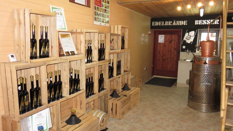 Edelbr&auml;nde Besser, Margarethen/Moos, Verkaufsraum, &copy; Edelbr&auml;nde Besser