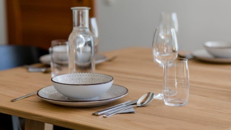 Gedeckter Tisch im Haus am See, &copy; schwarz-koenig.at