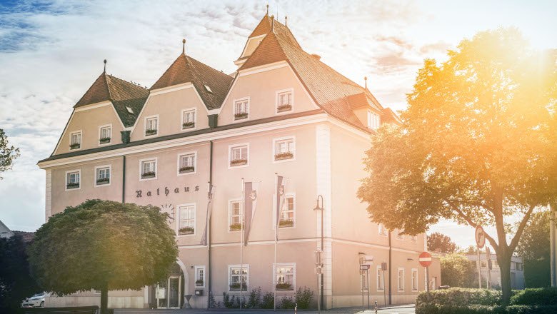 Rathaus, &copy; Stadtgemeinde G&auml;nserndorf