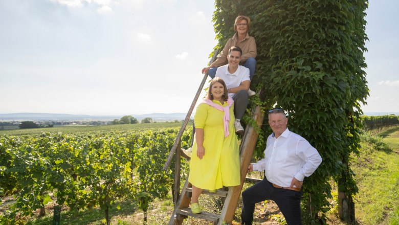 Familie Paschinger, &copy; Bio Weingut Urbanihof