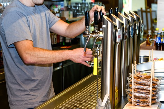 Bier vom Fa&szlig;, &copy; Laabacher Weinschenke