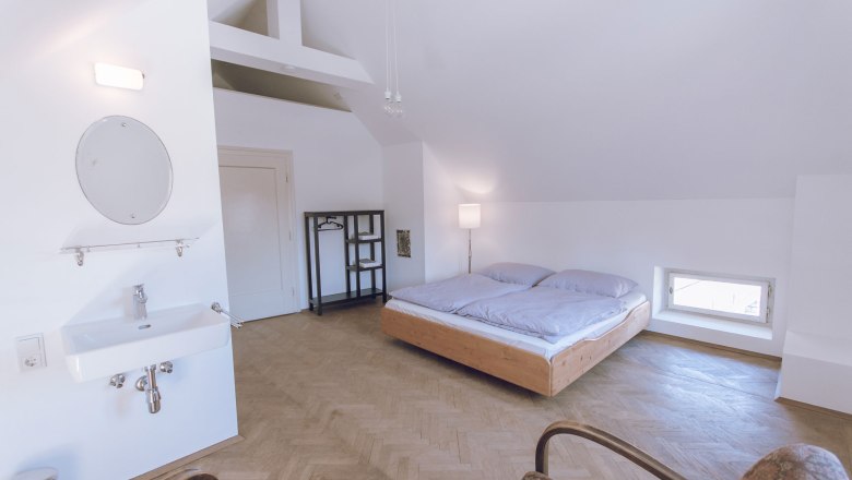 Doppelzimmer &bdquo;CAROLINA&ldquo;, &copy; Zweitwohnsitz, Fotografin Valerie Eccli